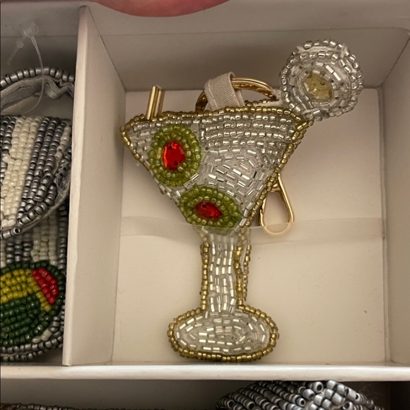 Sincerely Jules Martini Beaded Clutch and Wristlet Set - Gray and White NWT - Picture 8 of 8